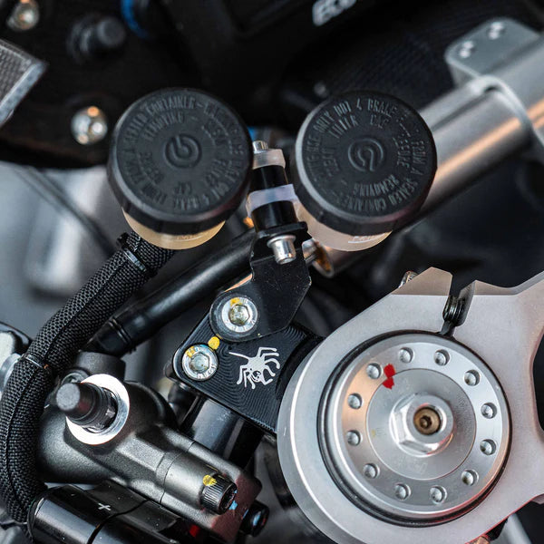 Kit nosača spremnika za kočnicu/klizanje WorldSSP Feel Racing Ducati Panigale V2 955 (20-24) FR.08.KIT 