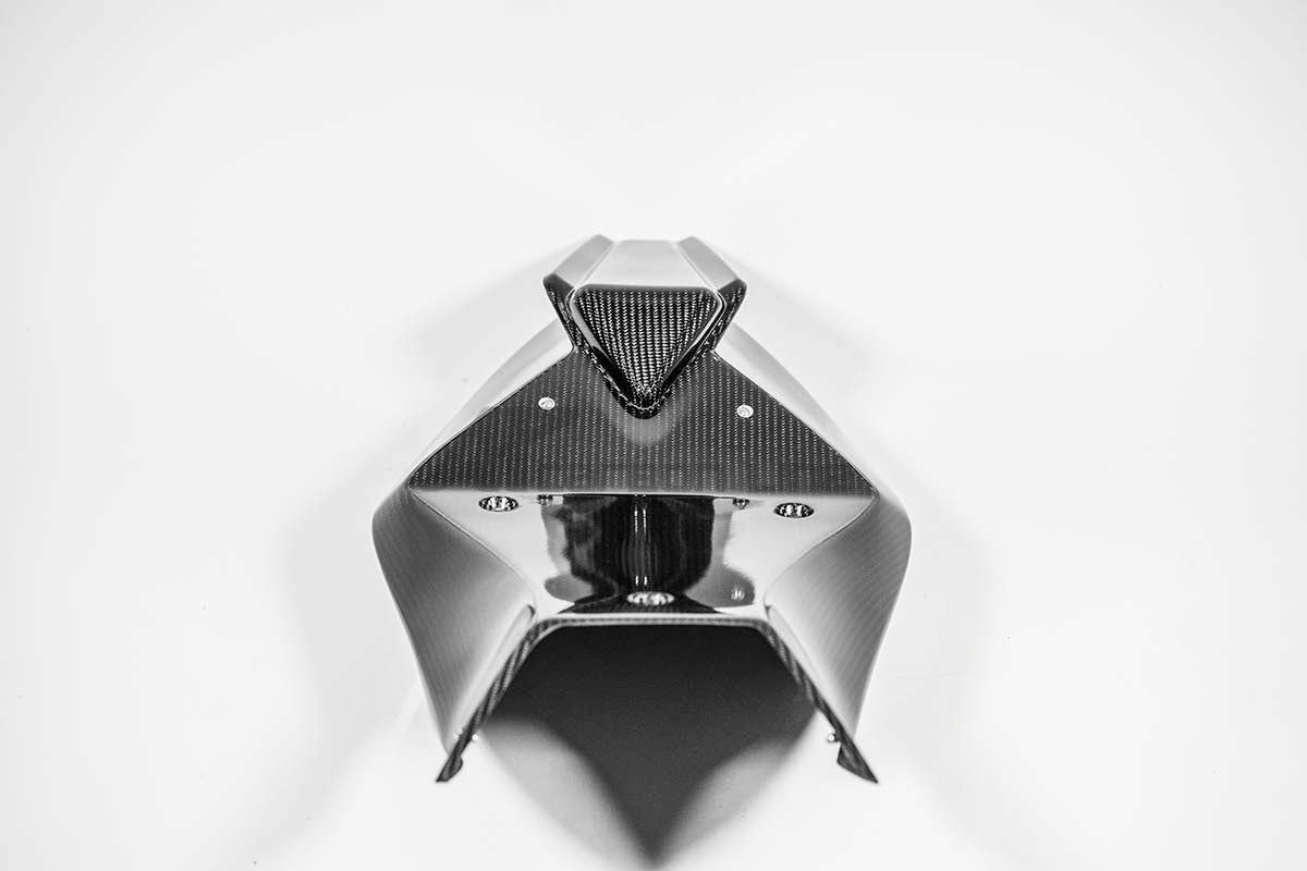 Hecknaša 200g AP Carbon Line Aprilia RSV4/RR/1100 Factory (21-25) 