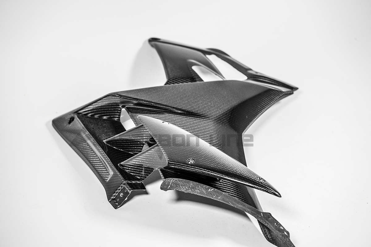 Lijevi bočni dio 200g AP Carbon Line Aprilia RSV4/RR/1100 Factory (21-26) 