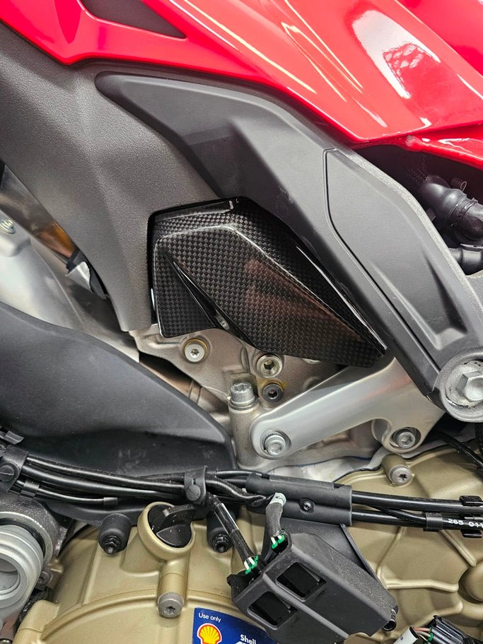 Poklopci glave cilindra Gornji Set Carbon Fullsix Ducati Panigale V4/S (25-26) 