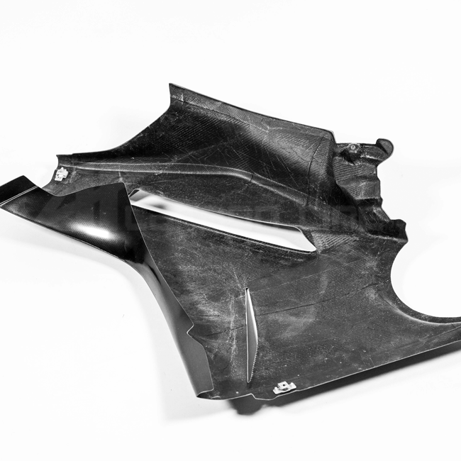 Desni bočni dio Lavatex AP Carbon Line Ducati Panigale V4/S (25-26) 