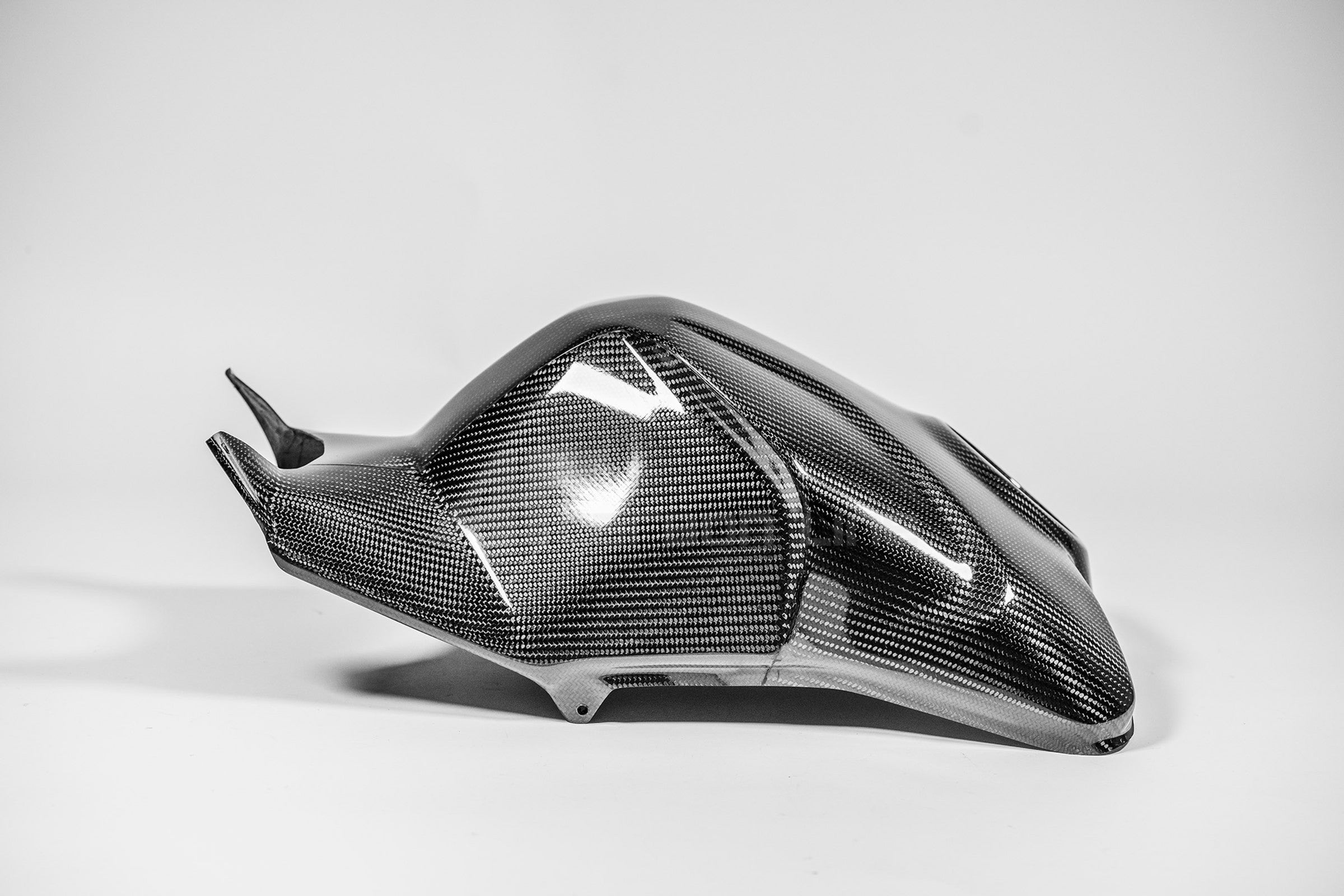 Pokrov rezervoara SBK 200g AP Carbon Line Ducati Panigale V4/S/R (22-24) 