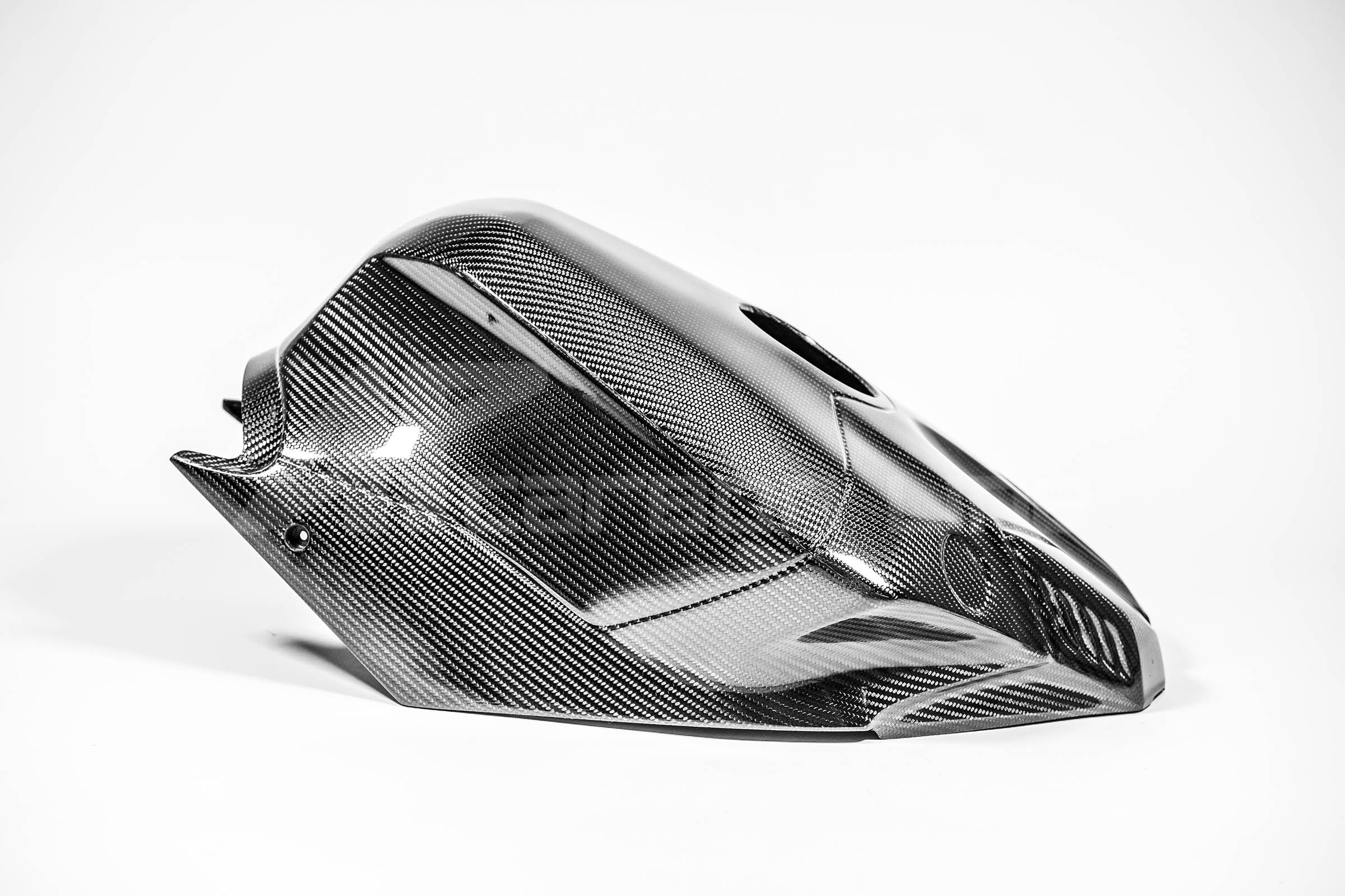 Poklopac rezervoara SBK 200g AP Carbon Line Yamaha YZF-R1 RN65 (20-26) 
