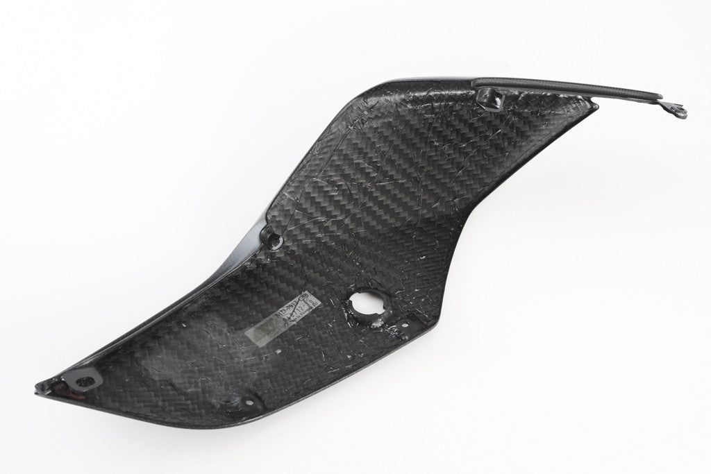 Bočna obloga stražnjeg dijela desna Carbon Fullsix Ducati Panigale 1199/R/S (12-17) 